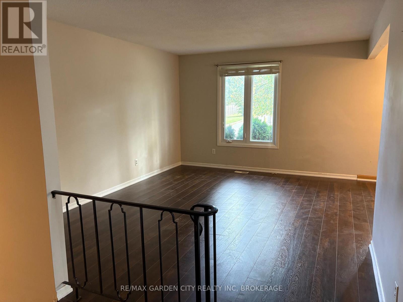 Upper - 9 Stonegate Drive Property Photo 3