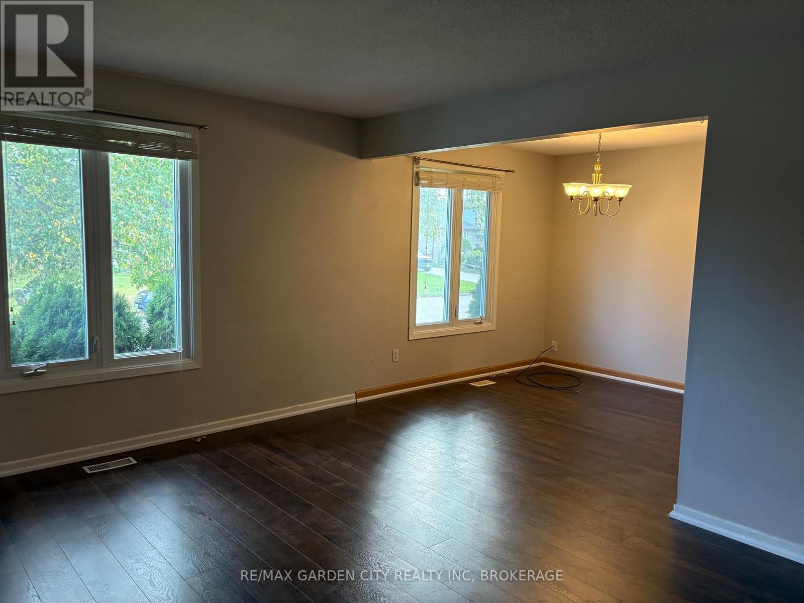 Upper - 9 Stonegate Drive Property Photo 7