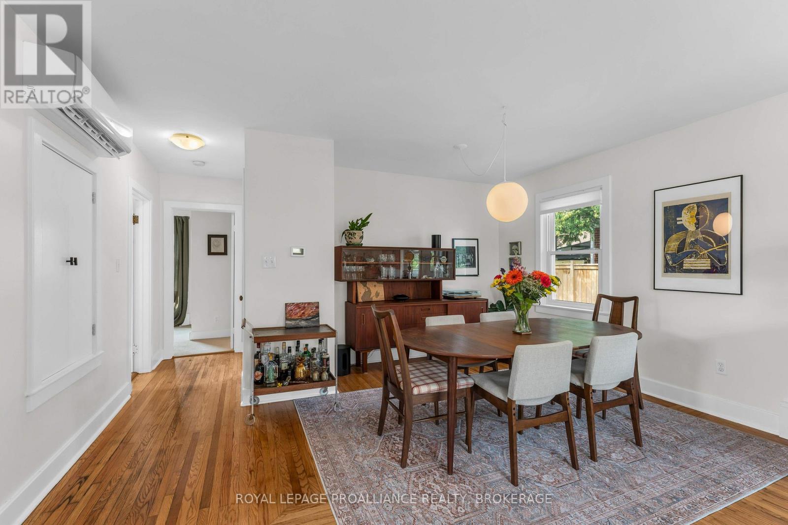 640 Brock Street Property Photo 10