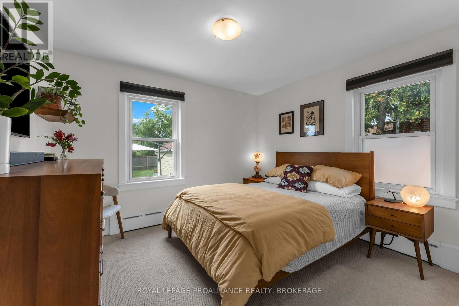 640 Brock Street Property Photo 15