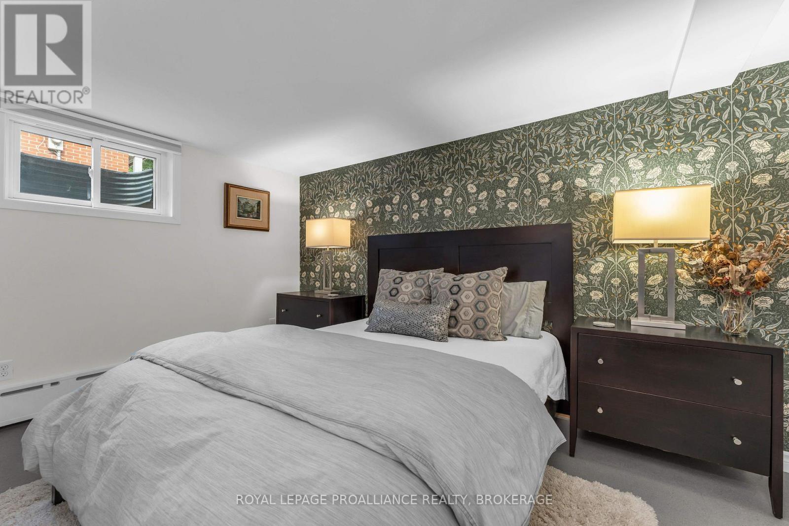 640 Brock Street Property Photo 21