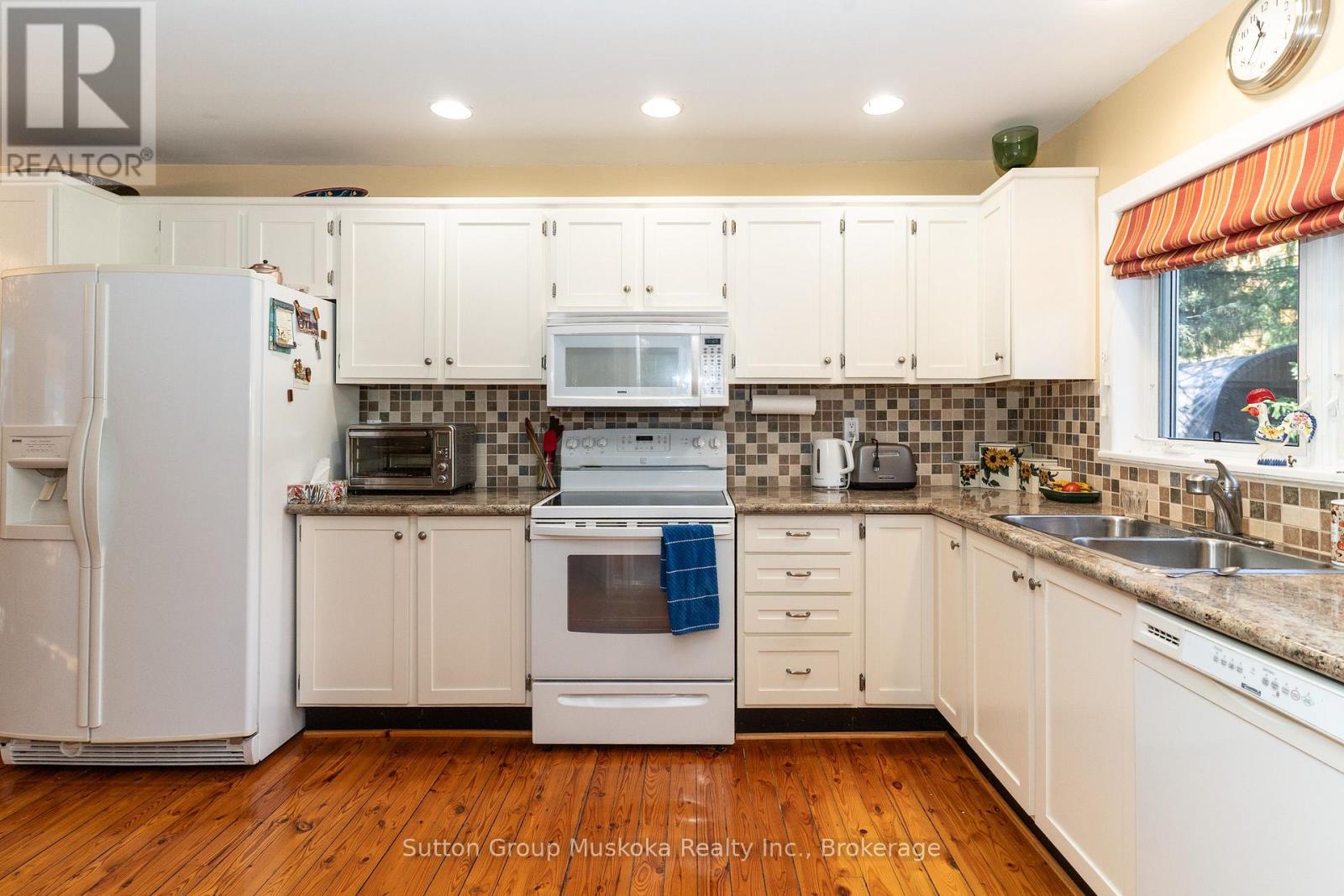 451 Muskoka Rd #10 Road Property Photo 10