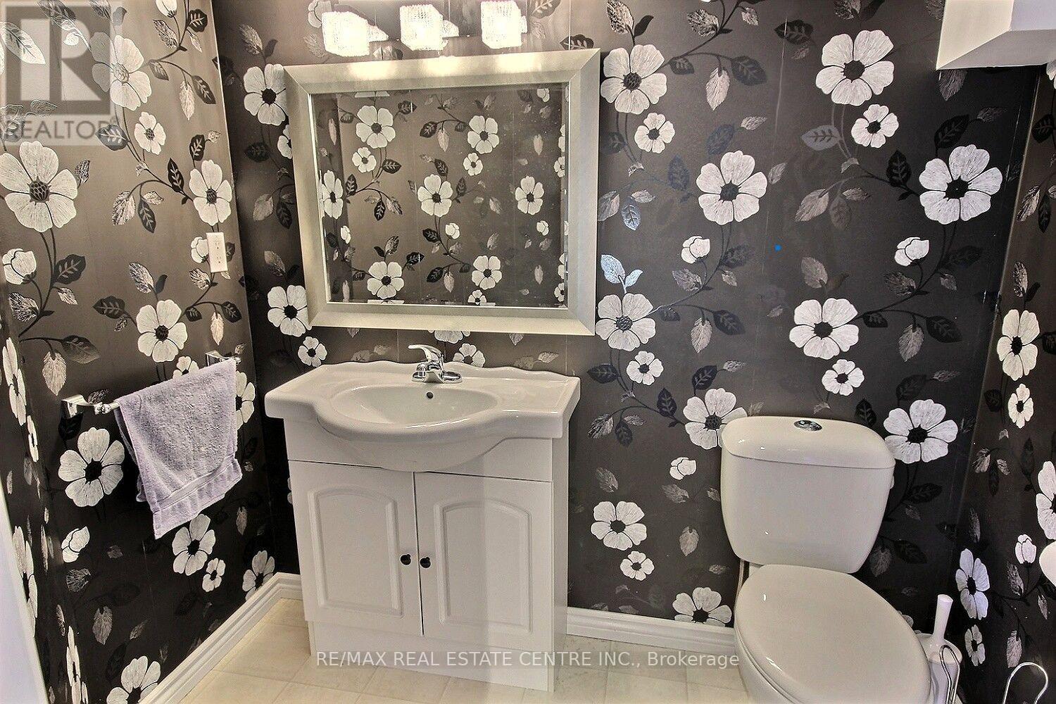 755 Willow Road Property Photo 24
