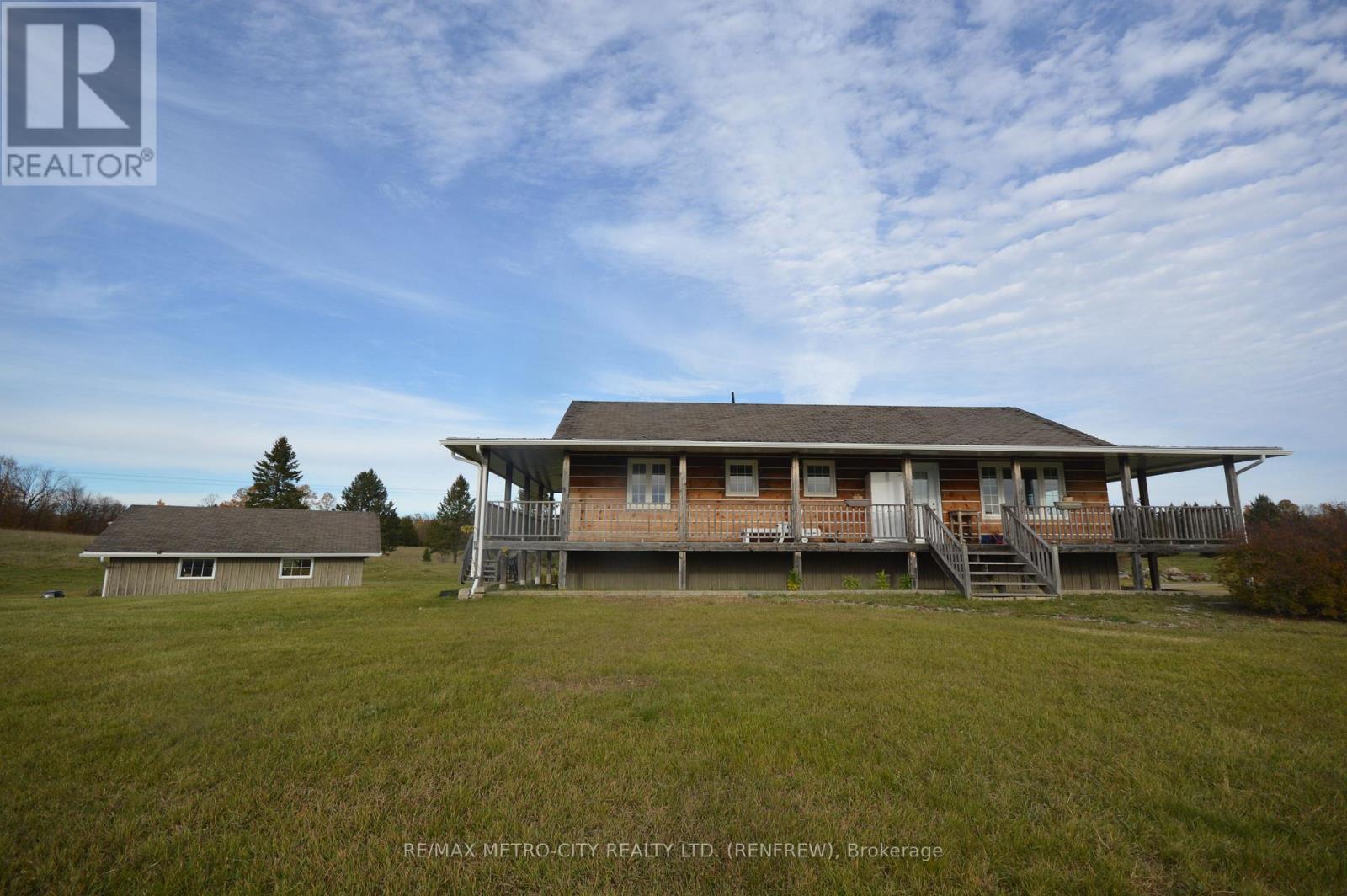 304 Mansel Hill Road Property Photo 1