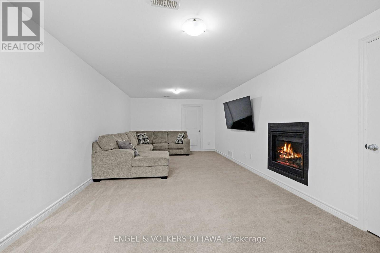 280 Wood Acres Grove Property Photo 30