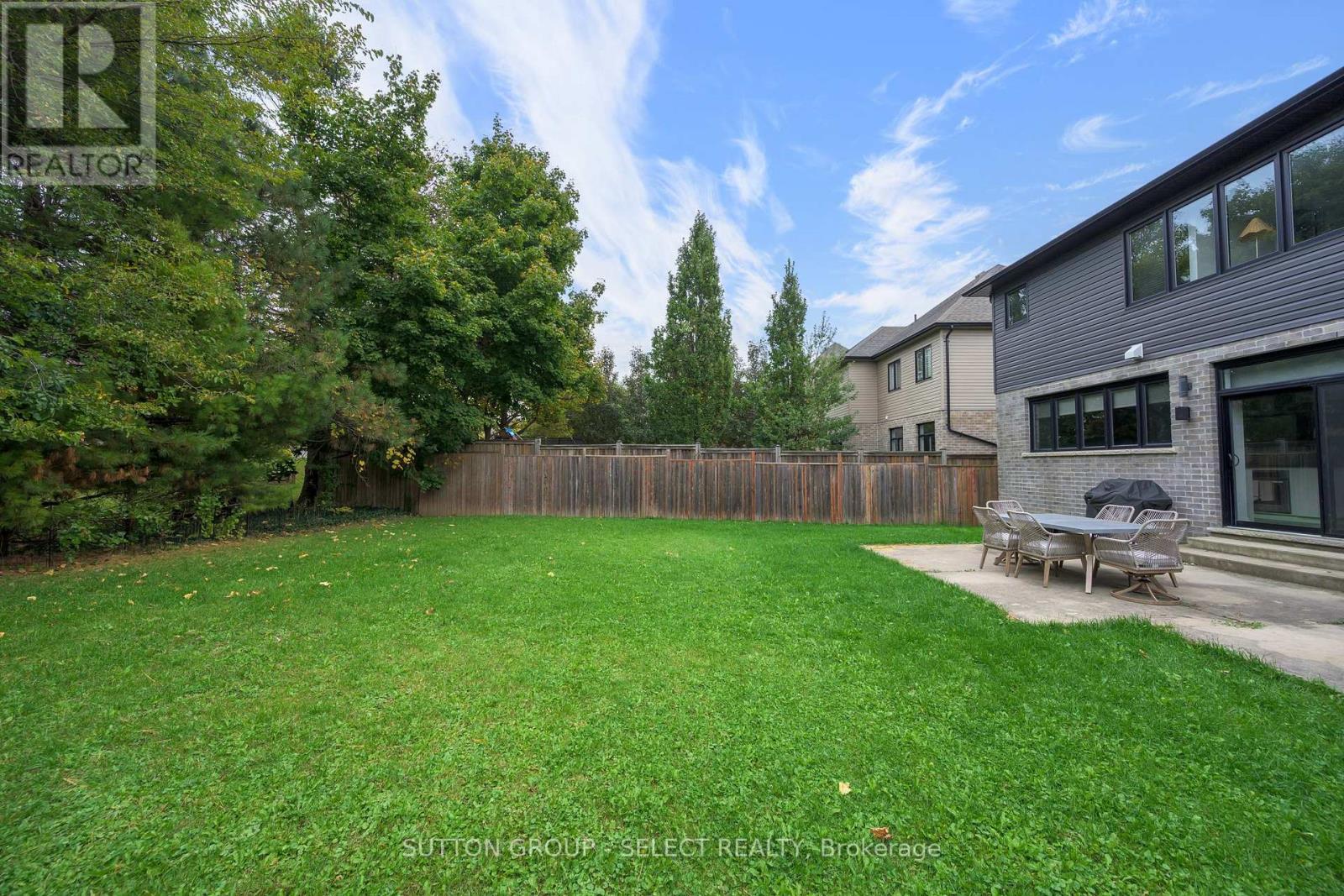744 Hickorystick Key Property Photo 45