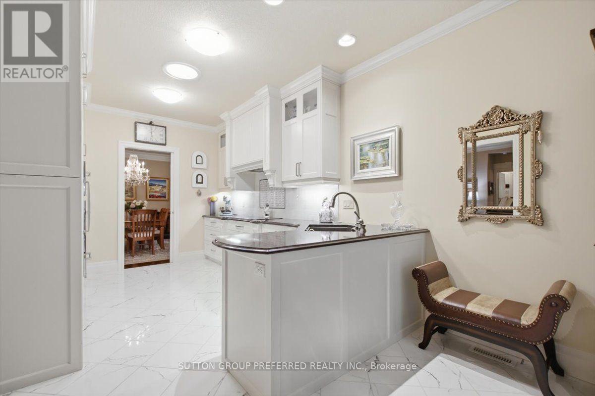 63 - 725 Eagletrace Drive Property Photo 18