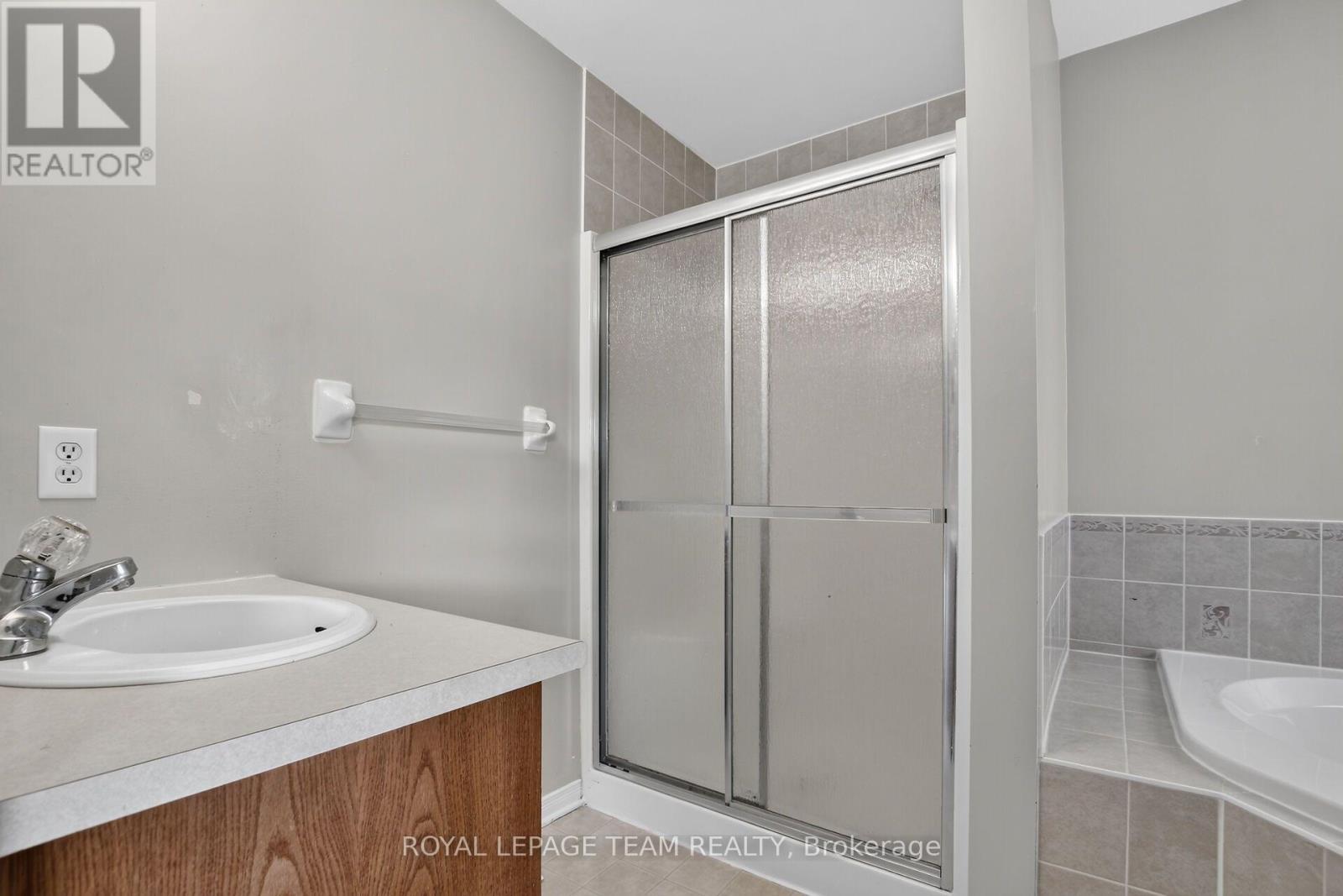 3 Chantilly Gate Property Photo 23