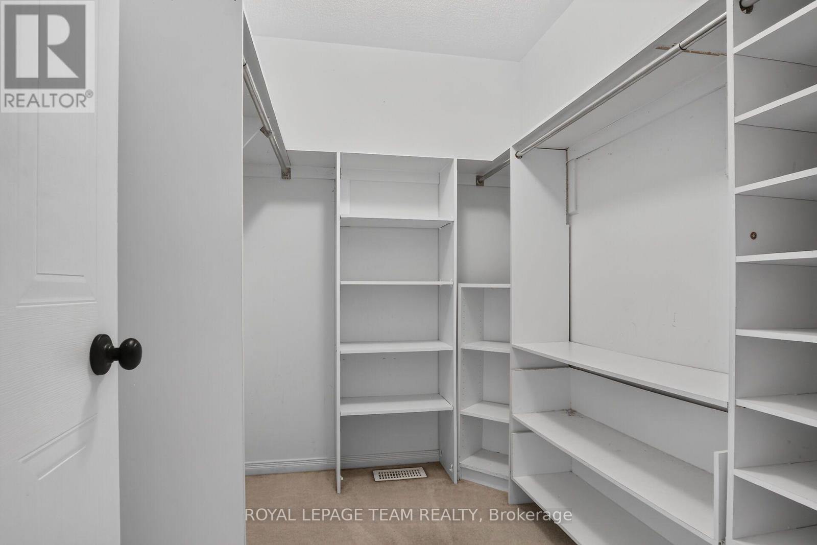 3 Chantilly Gate Property Photo 26