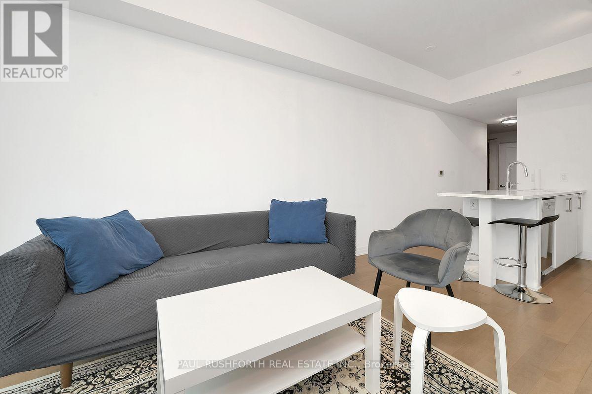 1401 - 805 Carling Avenue Property Photo 12