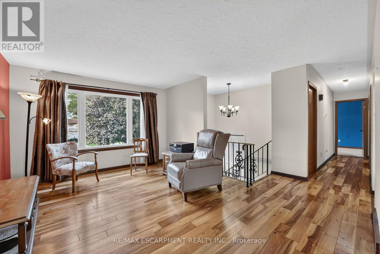 5 Brooks Circle Property Photo 10