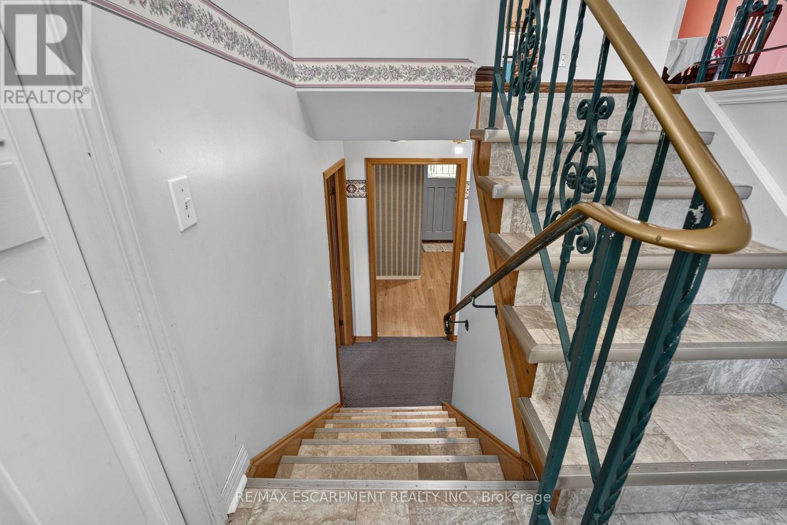 5 Brooks Circle Property Photo 25
