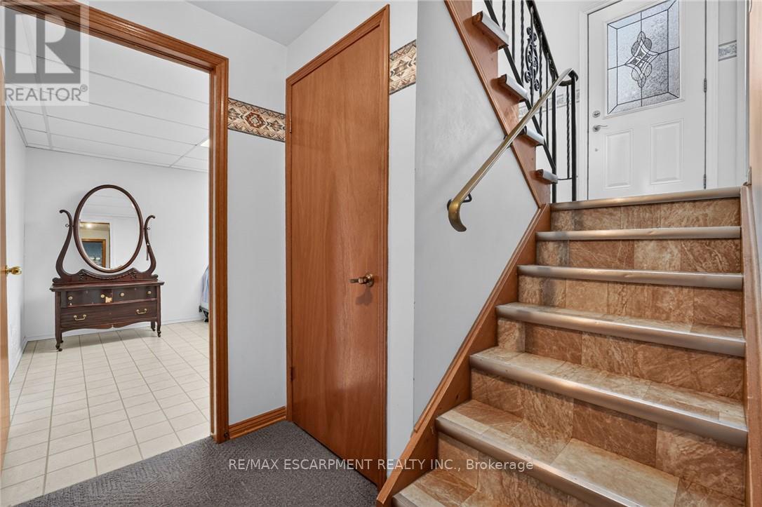 5 Brooks Circle Property Photo 26