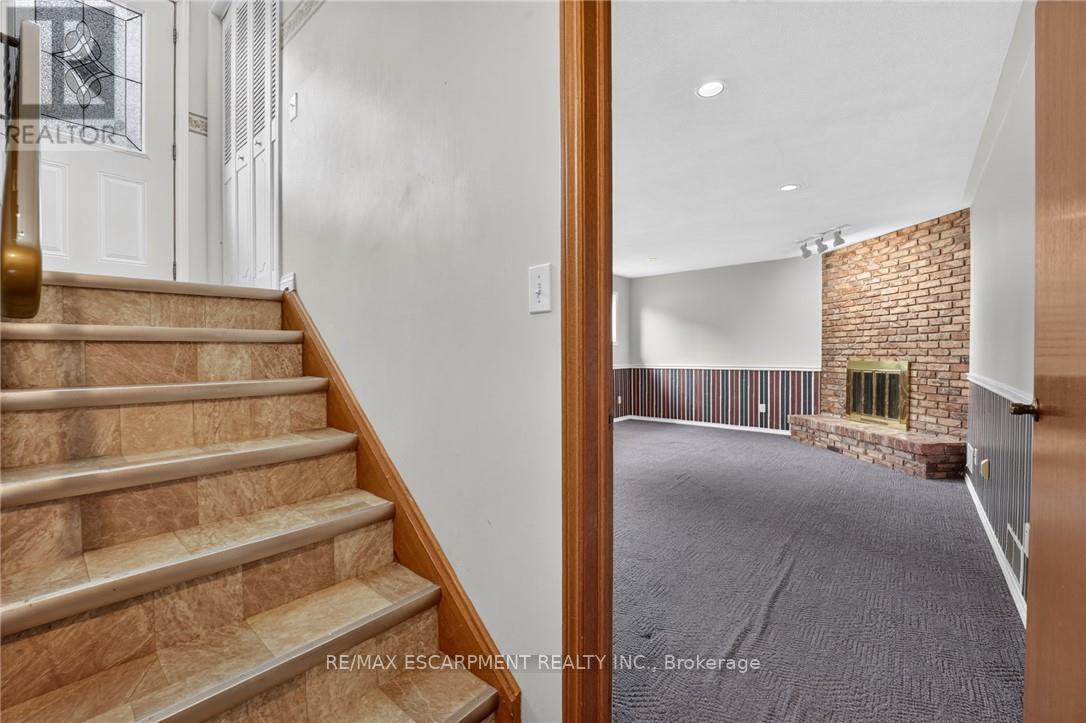 5 Brooks Circle Property Photo 29