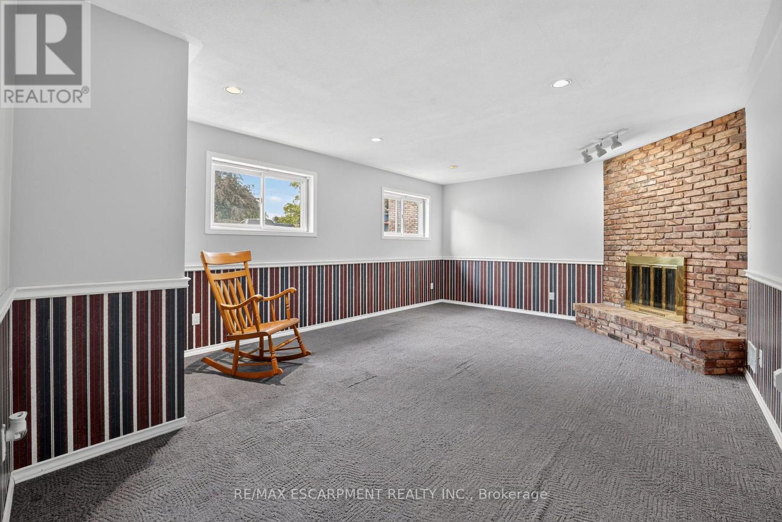 5 Brooks Circle Property Photo 30