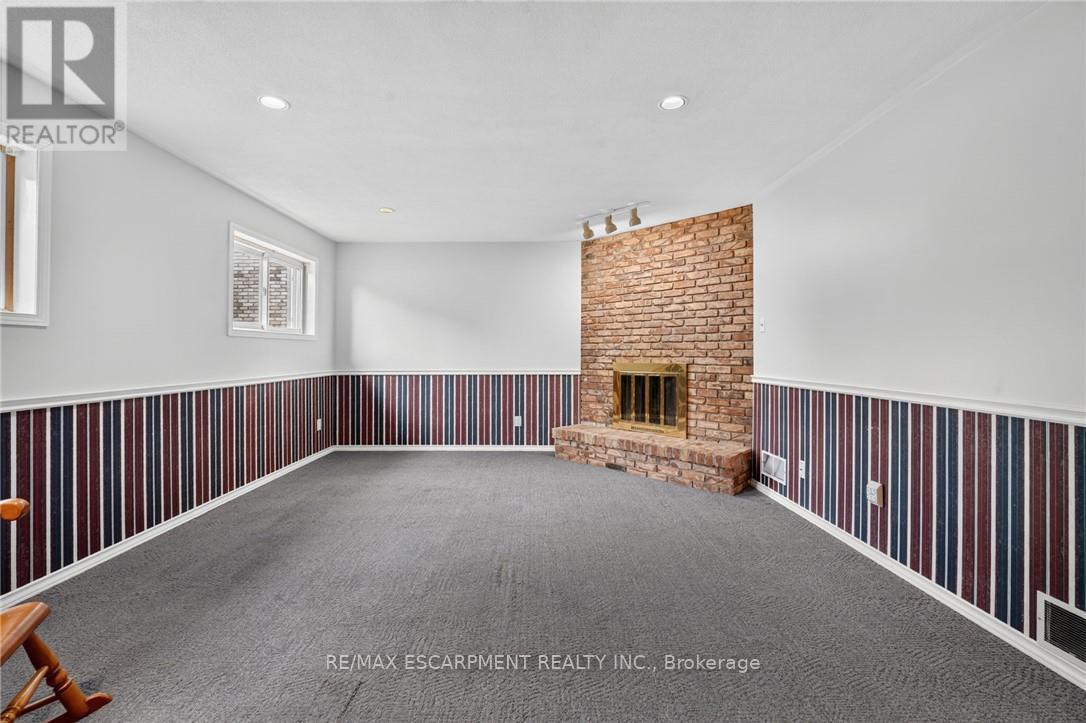 5 Brooks Circle Property Photo 31