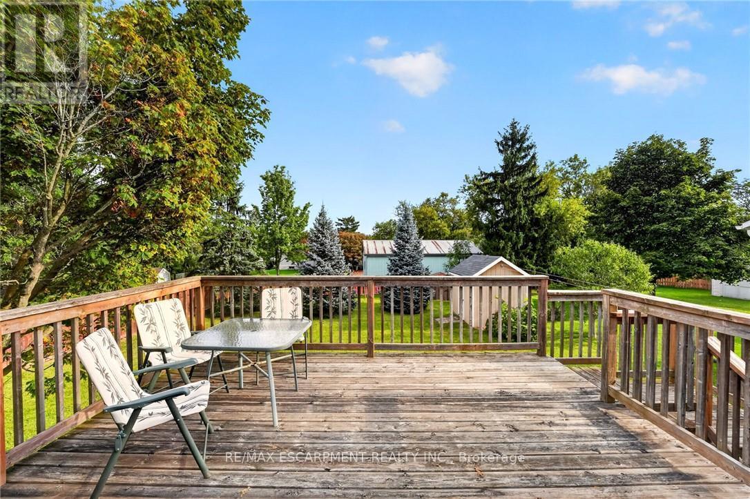 5 Brooks Circle Property Photo 40