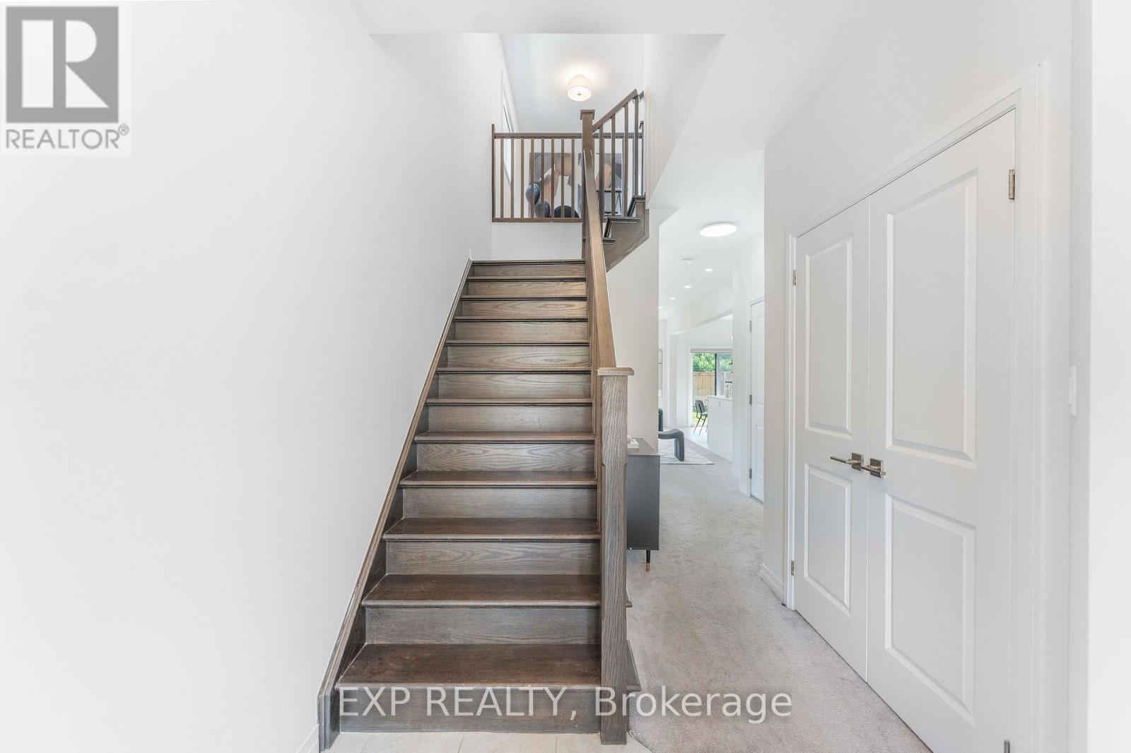 20 - 520 Grey Street Property Photo 12