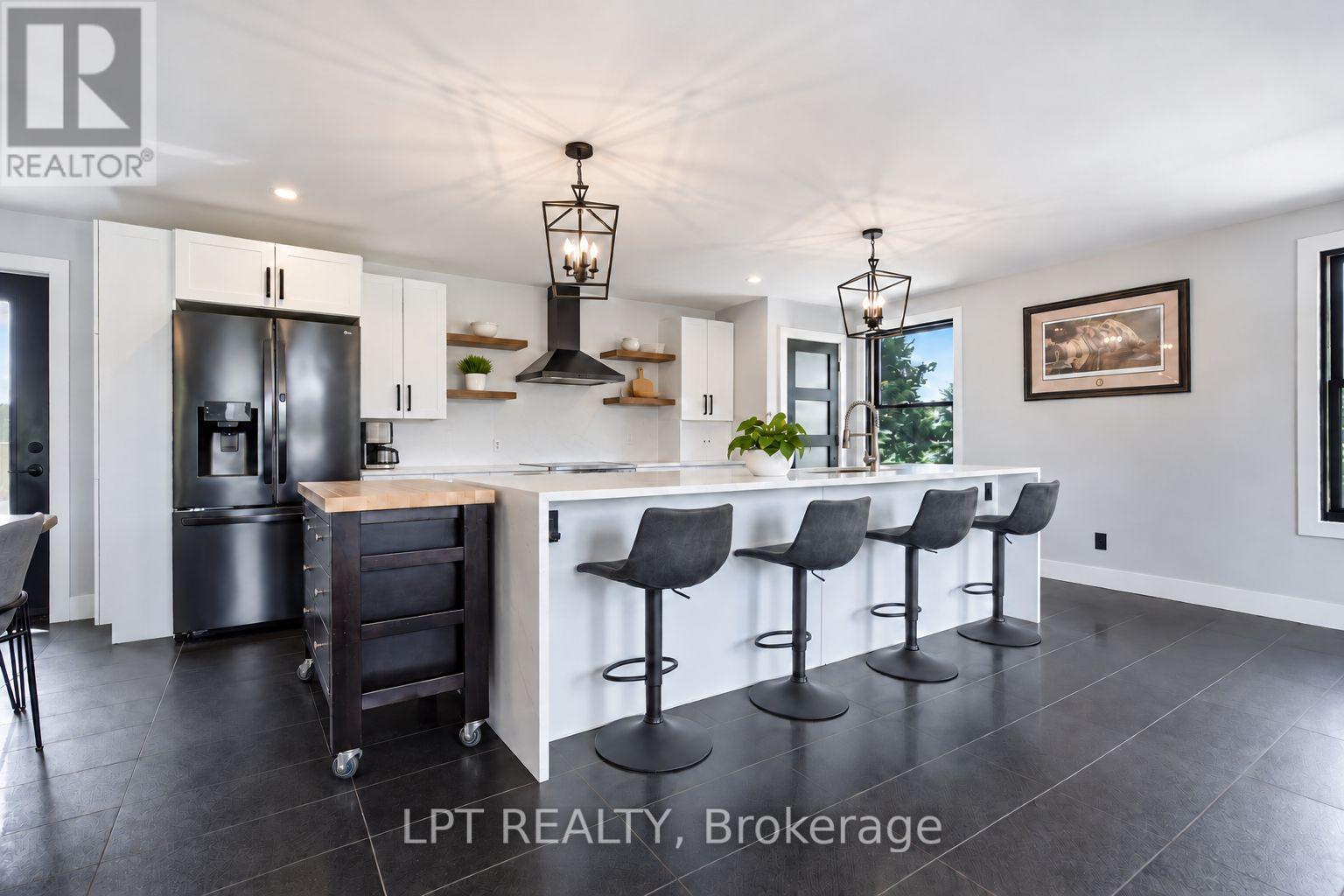 808 Elginfield Road Property Photo 8
