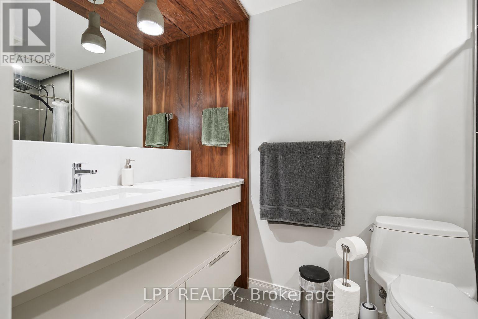 808 Elginfield Road Property Photo 22