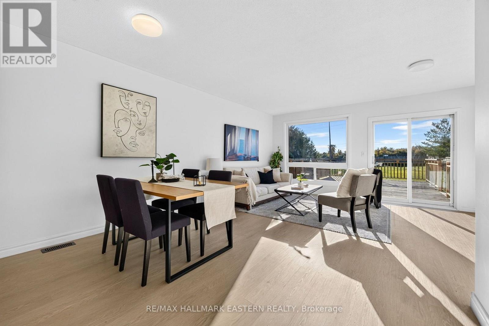 656 Clancy Crescent Property Photo 7