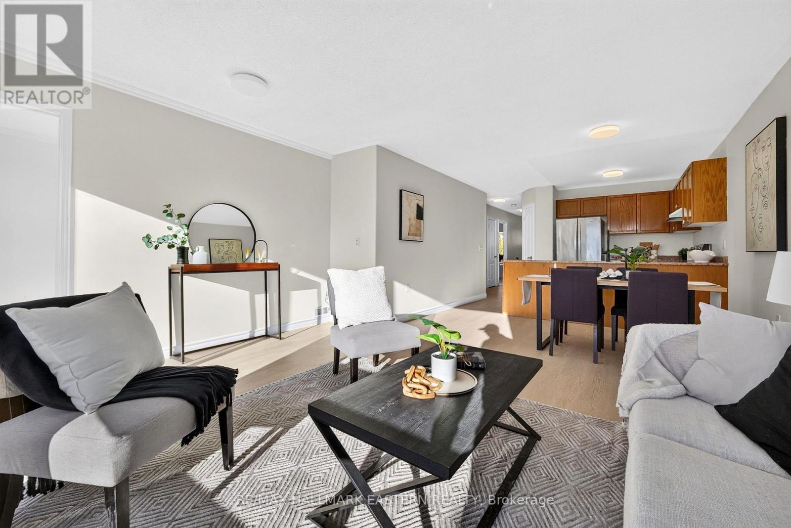 656 Clancy Crescent Property Photo 14
