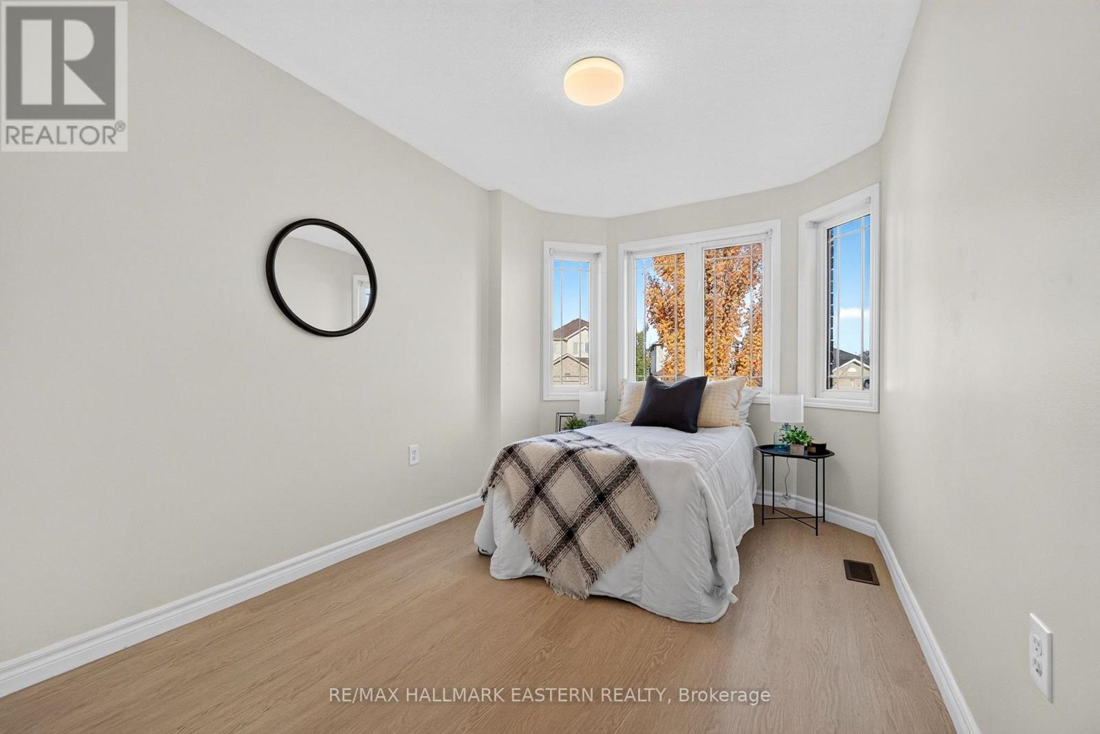 656 Clancy Crescent Property Photo 17