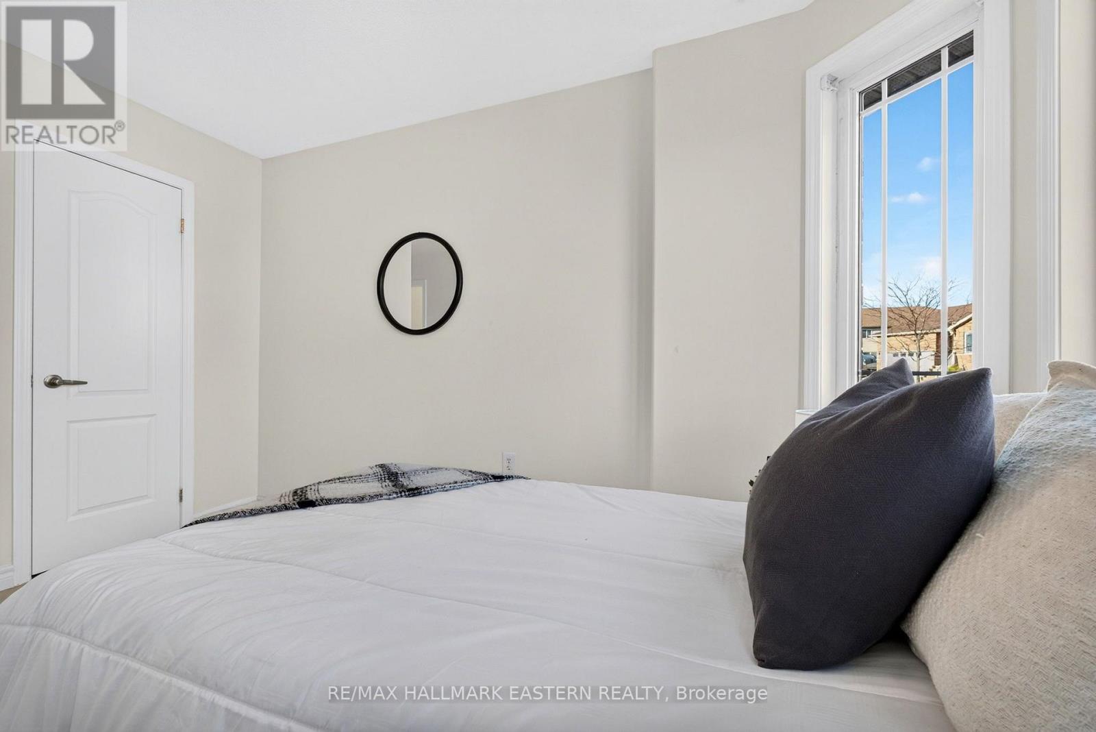 656 Clancy Crescent Property Photo 18