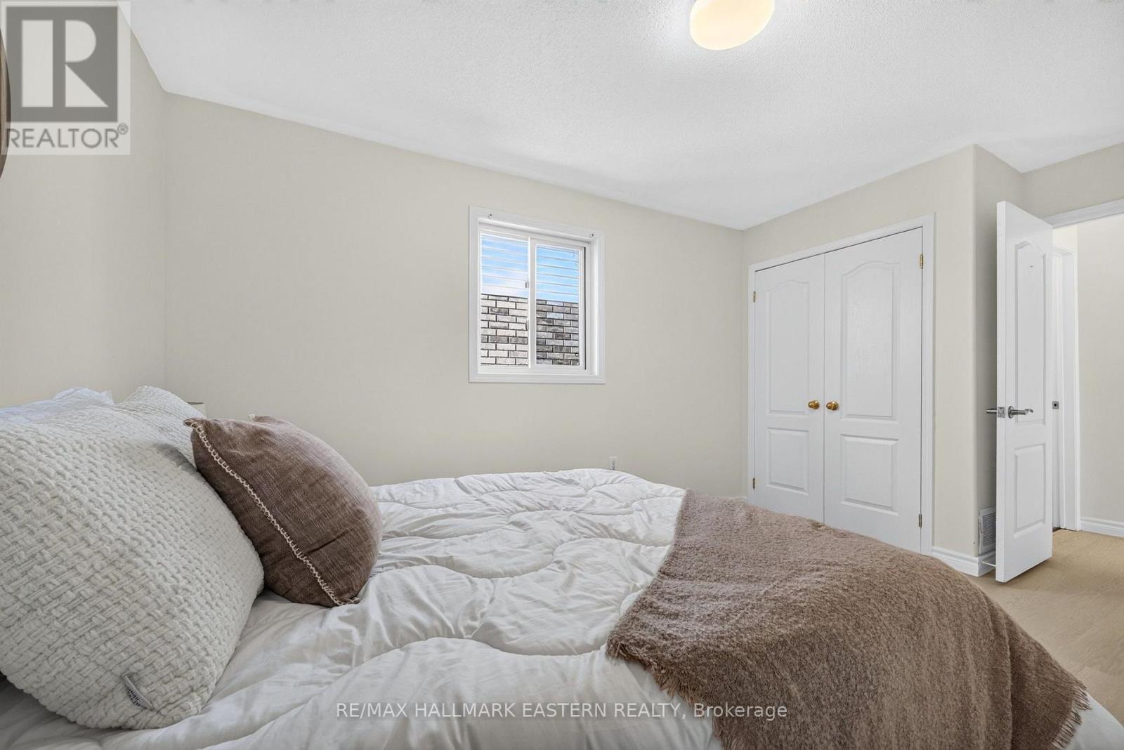 656 Clancy Crescent Property Photo 23