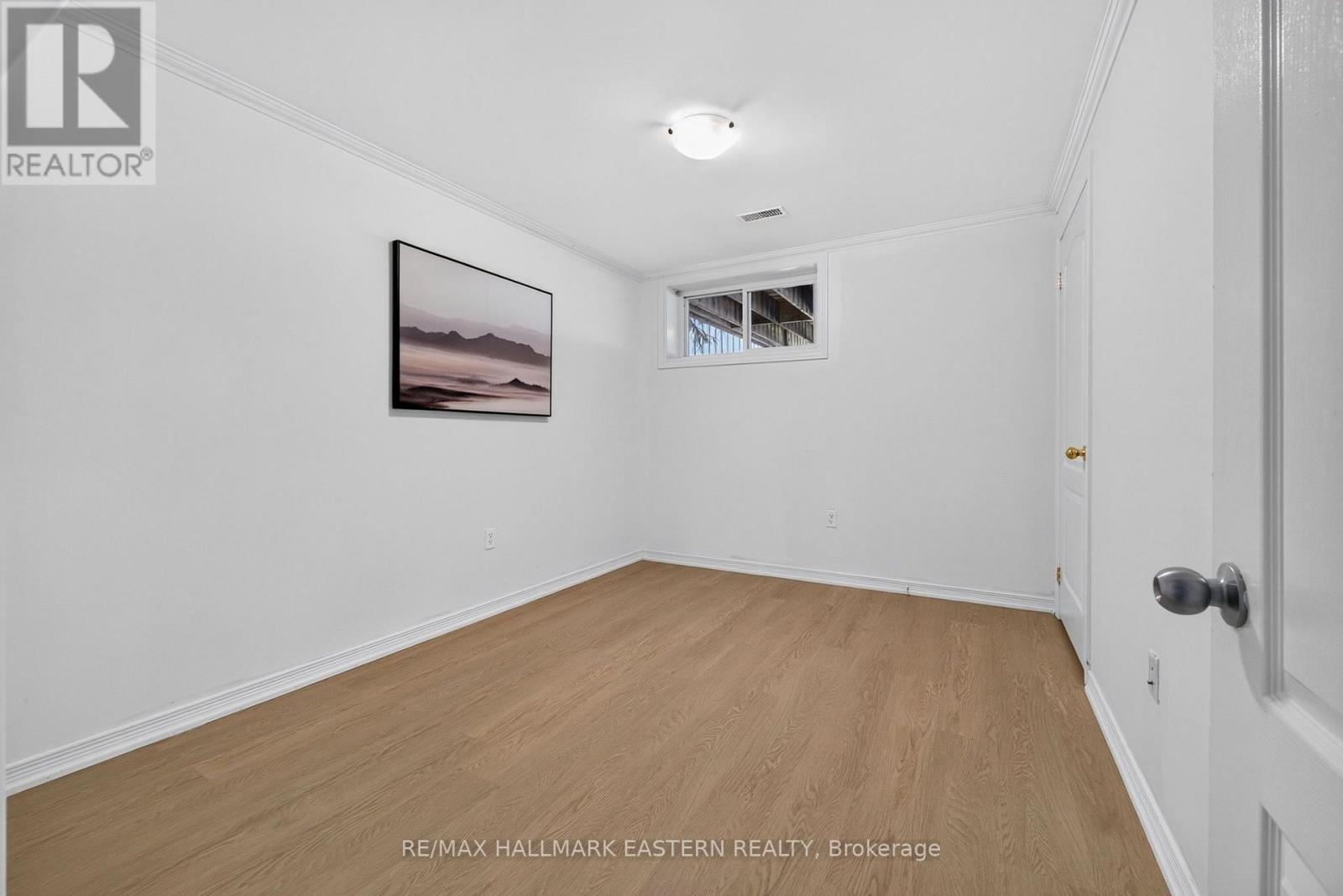 656 Clancy Crescent Property Photo 36