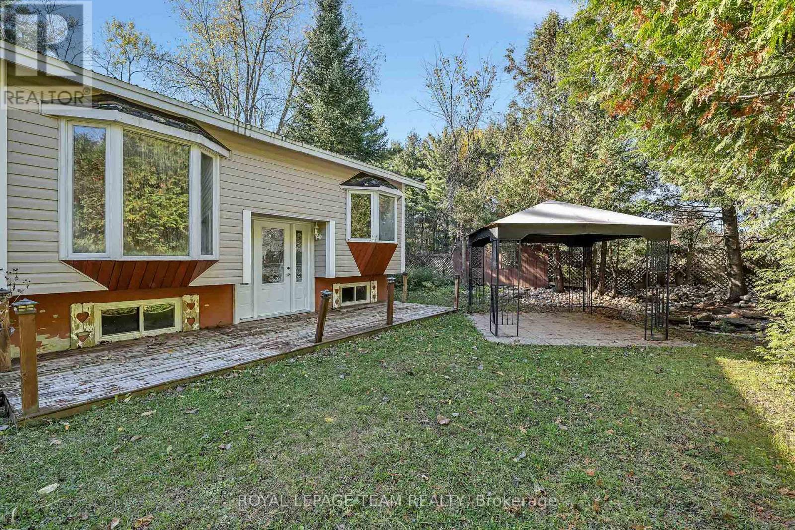 641 Harper Road Property Photo 2