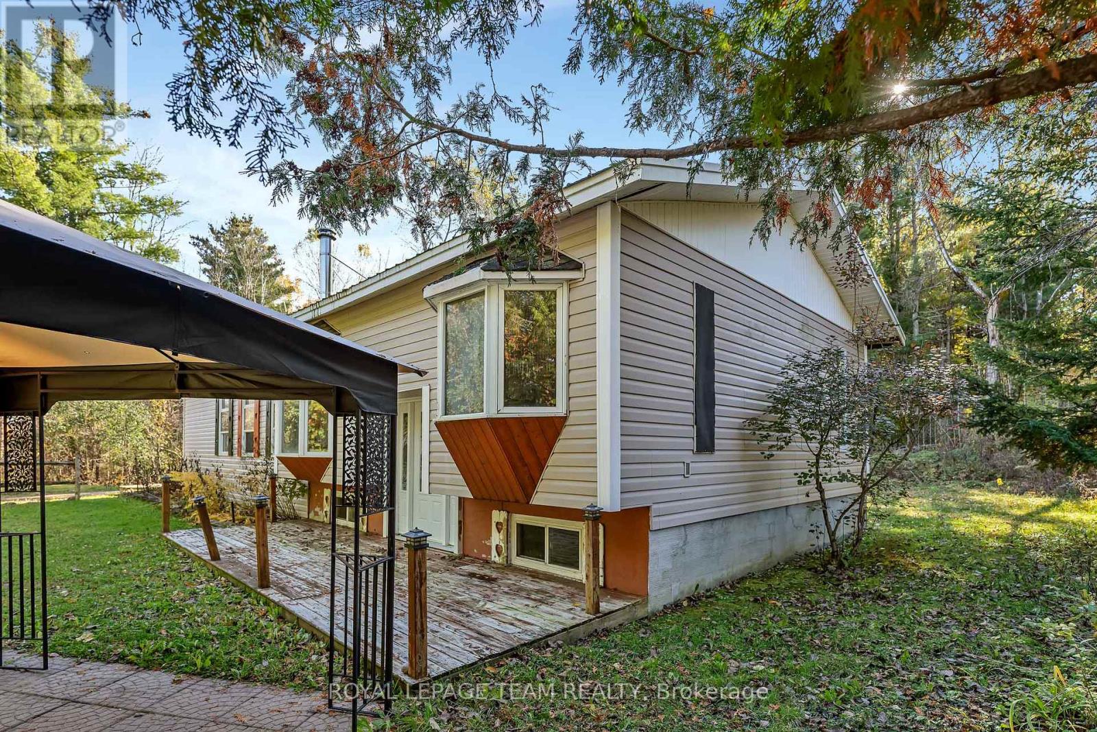 641 Harper Road Property Photo 3