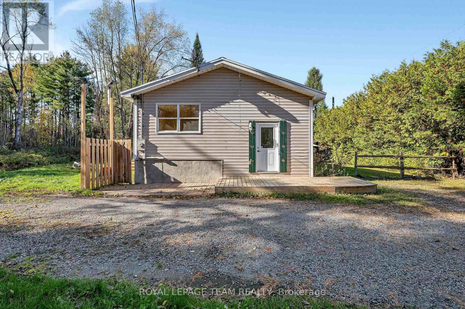 641 Harper Road Property Photo 5