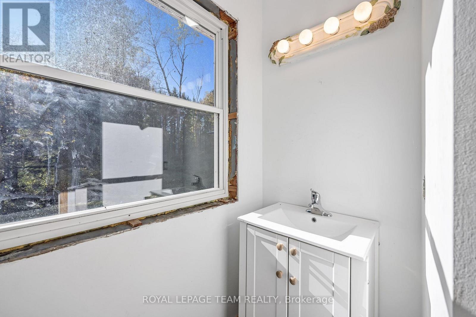 641 Harper Road Property Photo 32
