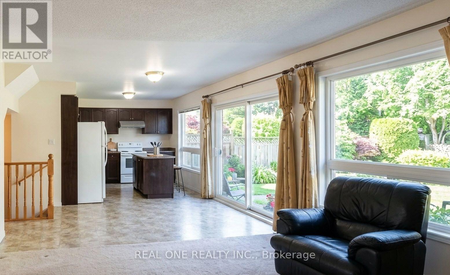 209 Blackburn Drive Property Photo 6