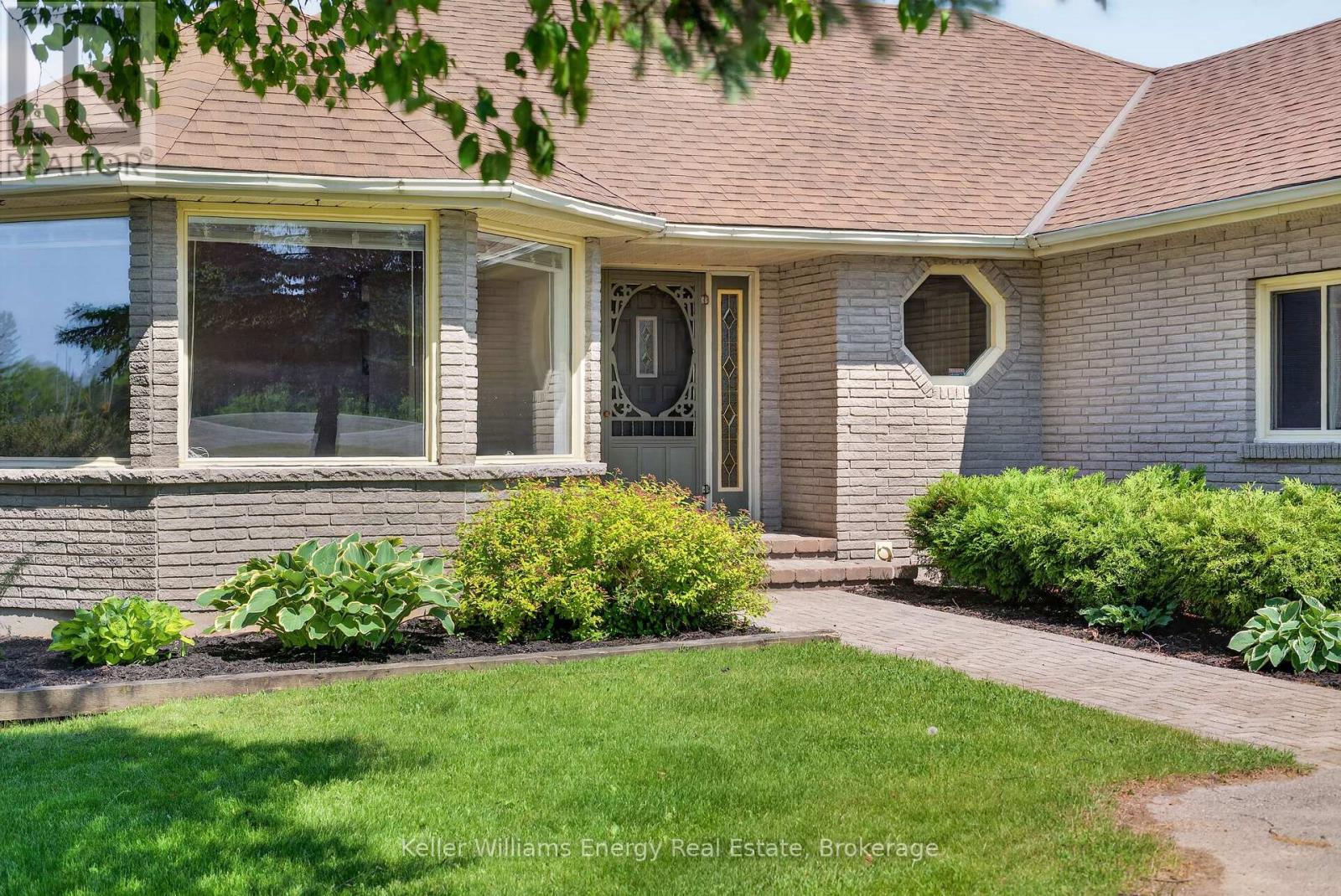 658 Ridge Road Property Photo 7