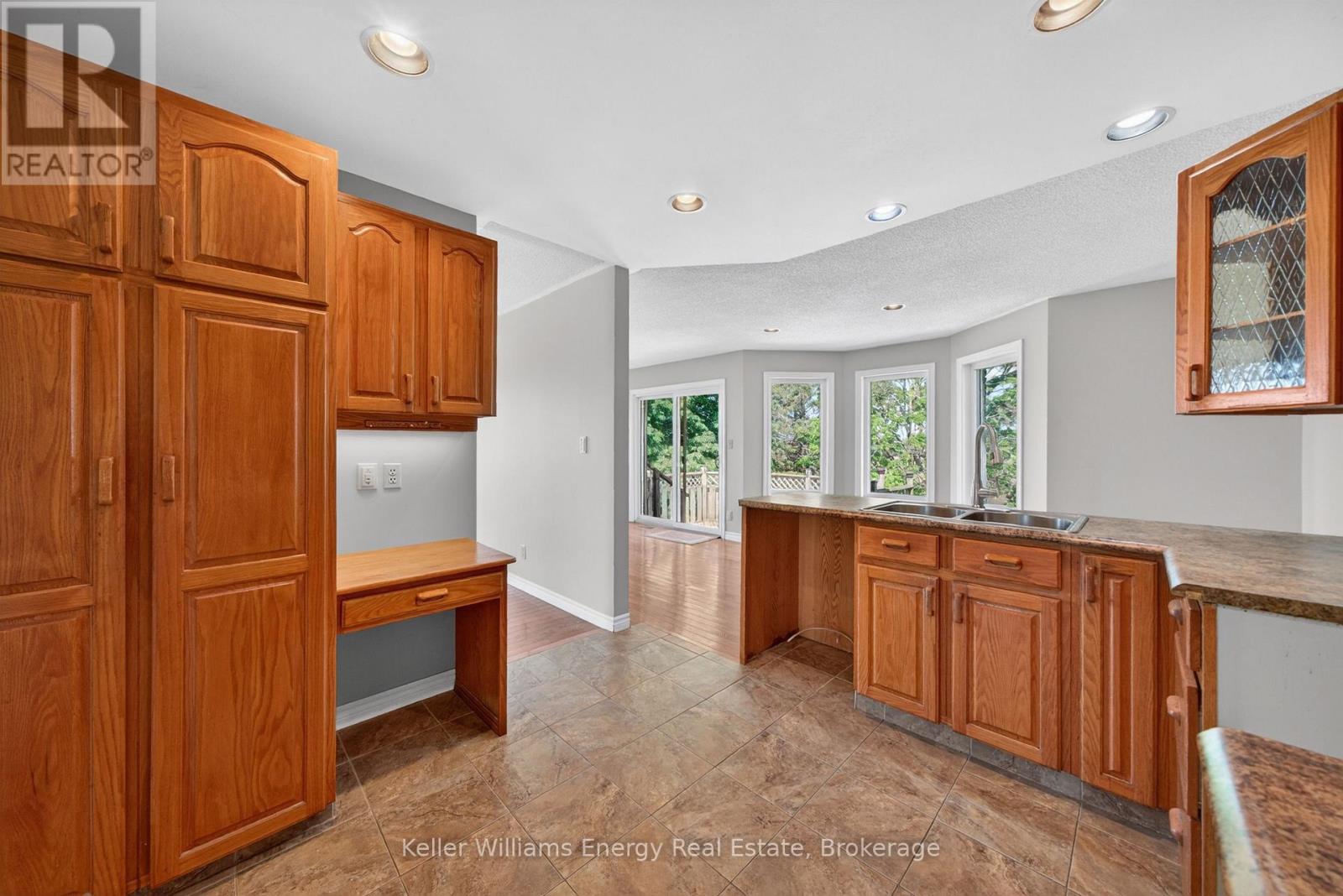 658 Ridge Road Property Photo 15
