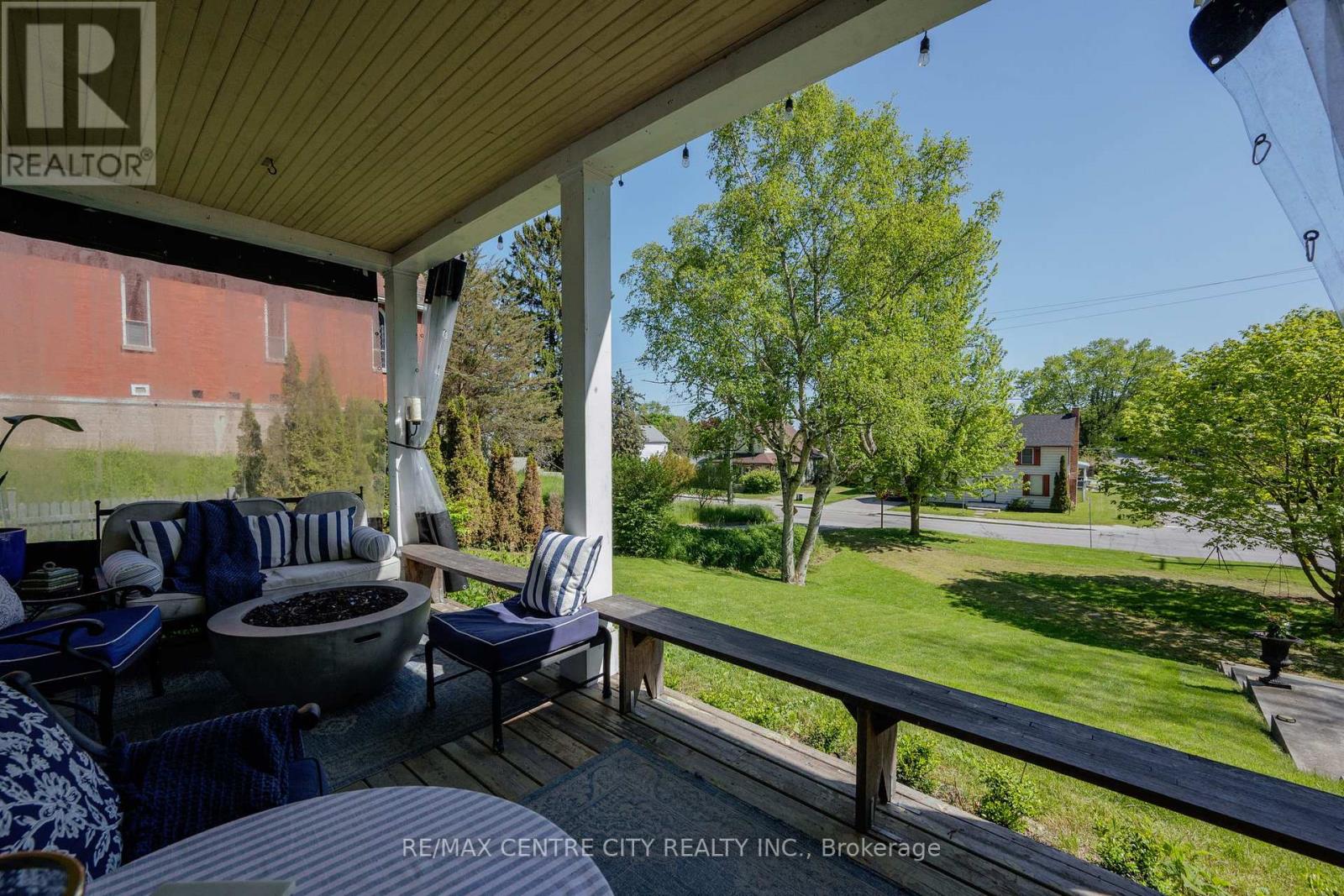 337 George Street Property Photo 4