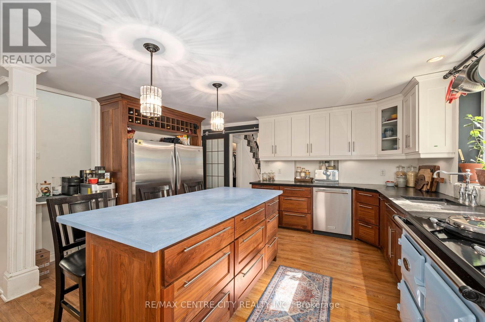 337 George Street Property Photo 12