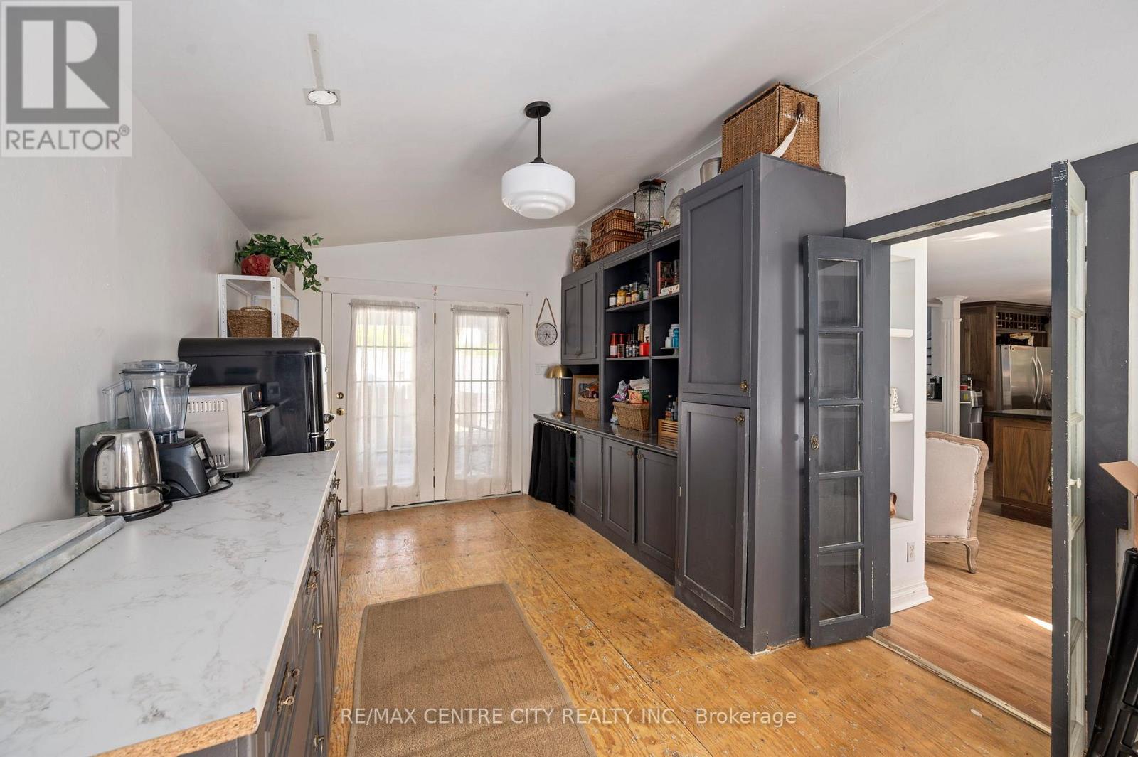 337 George Street Property Photo 13
