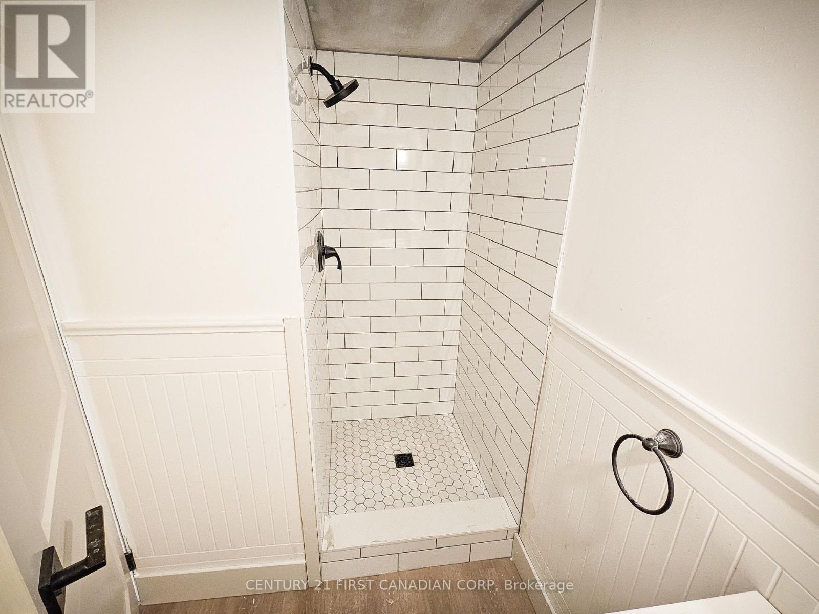 Lower - 29 Ford Crescent Property Photo 9