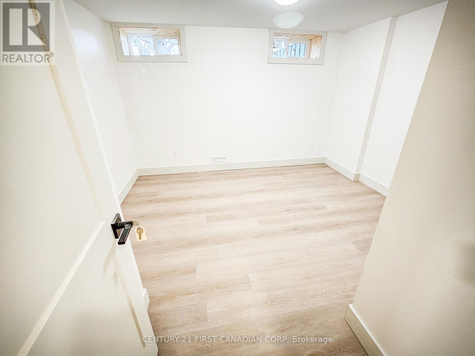 Lower - 29 Ford Crescent Property Photo 11