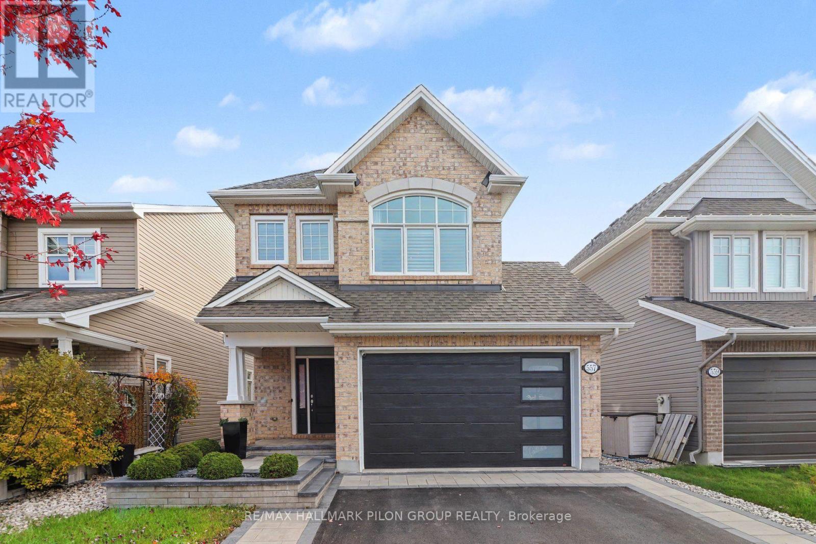 557 Silverbell Crescent Property Photo 1