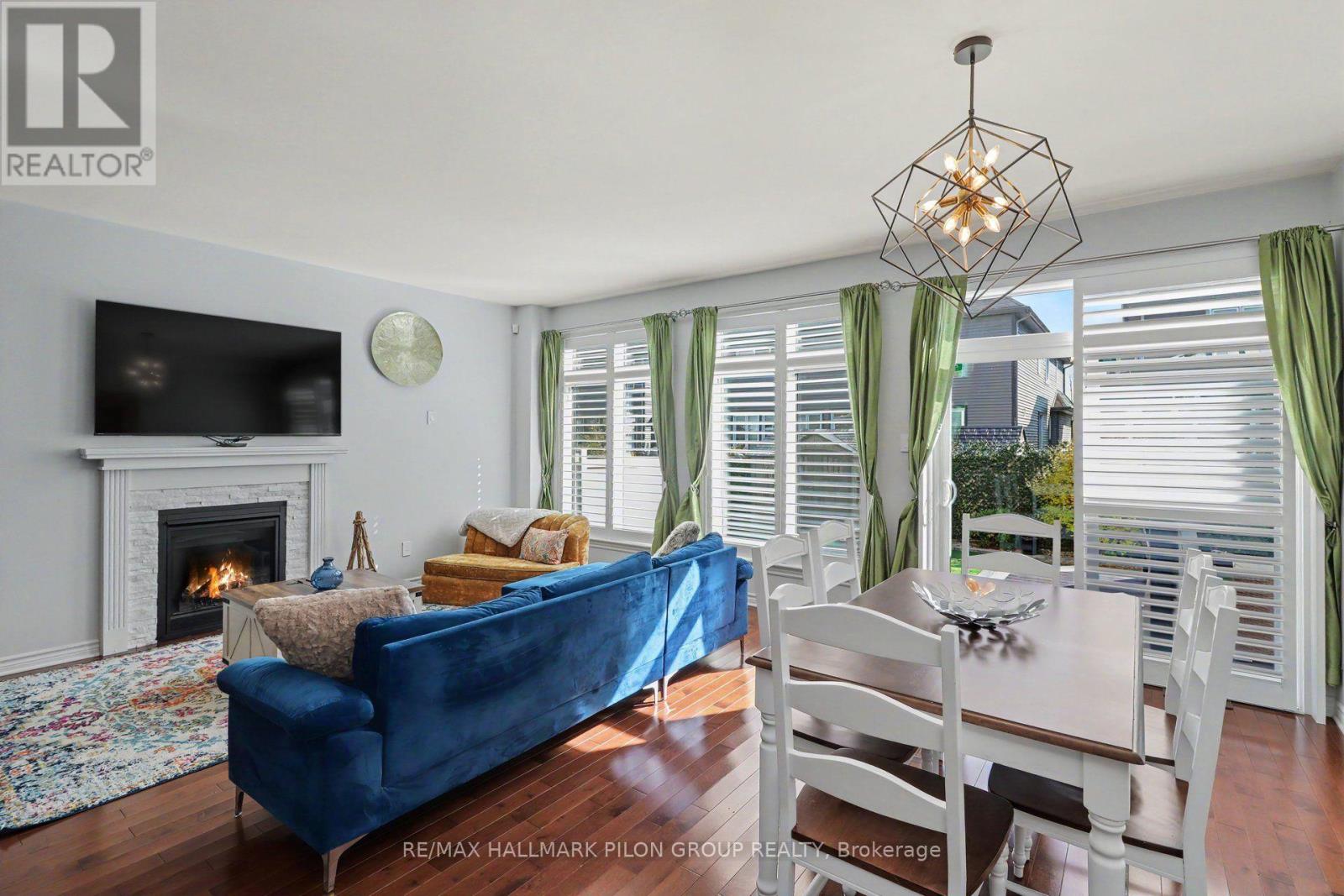 557 Silverbell Crescent Property Photo 8