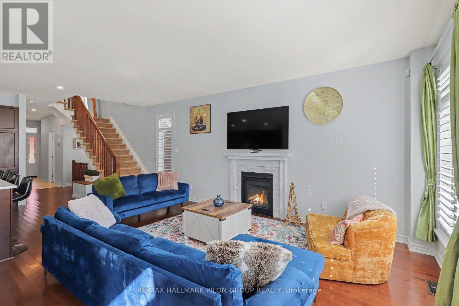 557 Silverbell Crescent Property Photo 9