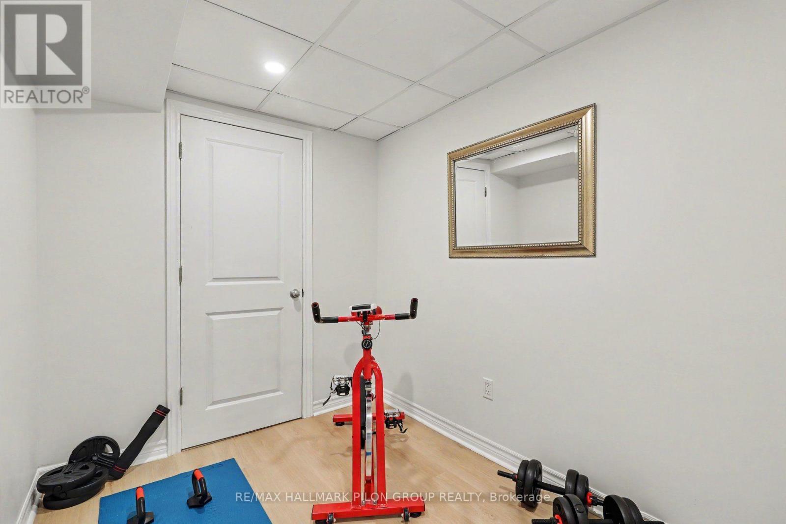 557 Silverbell Crescent Property Photo 22