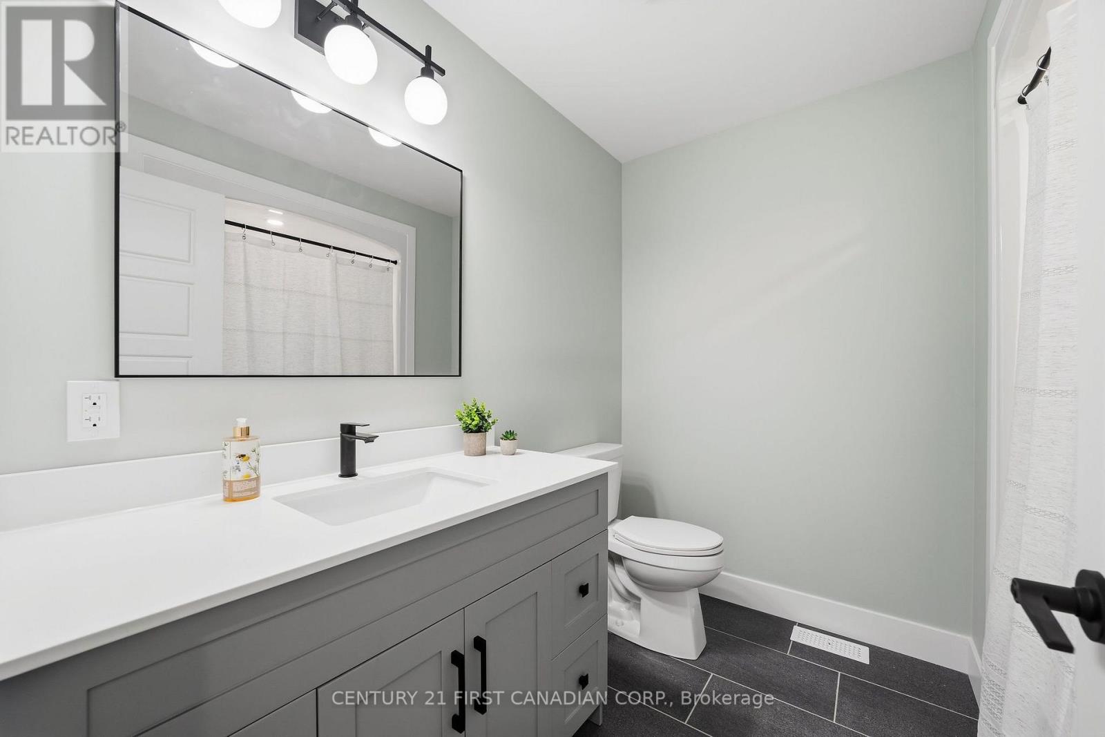 29 Sheldabren Street Property Photo 7