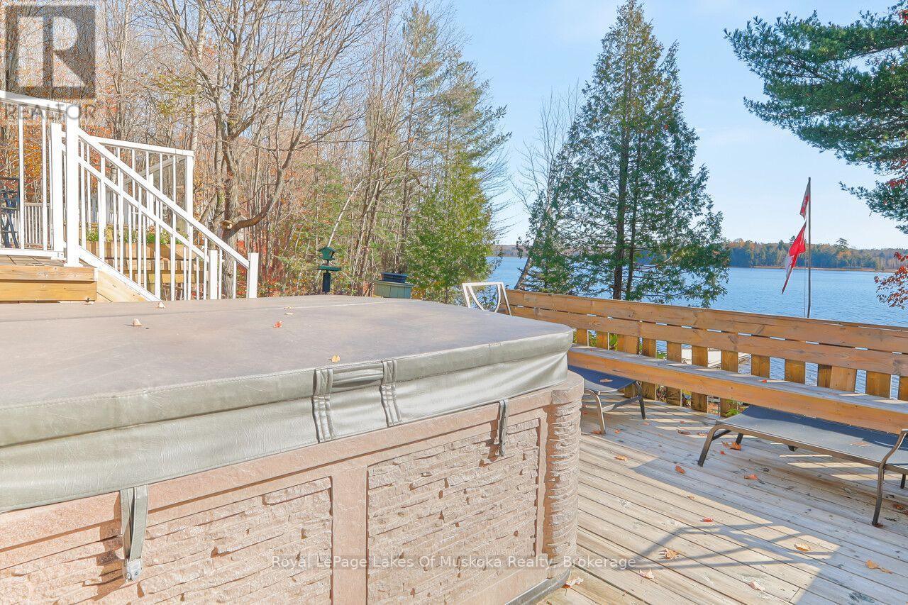 1260 Winders Bay Road Property Photo 8