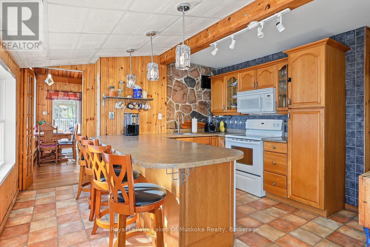1260 Winders Bay Road Property Photo 9