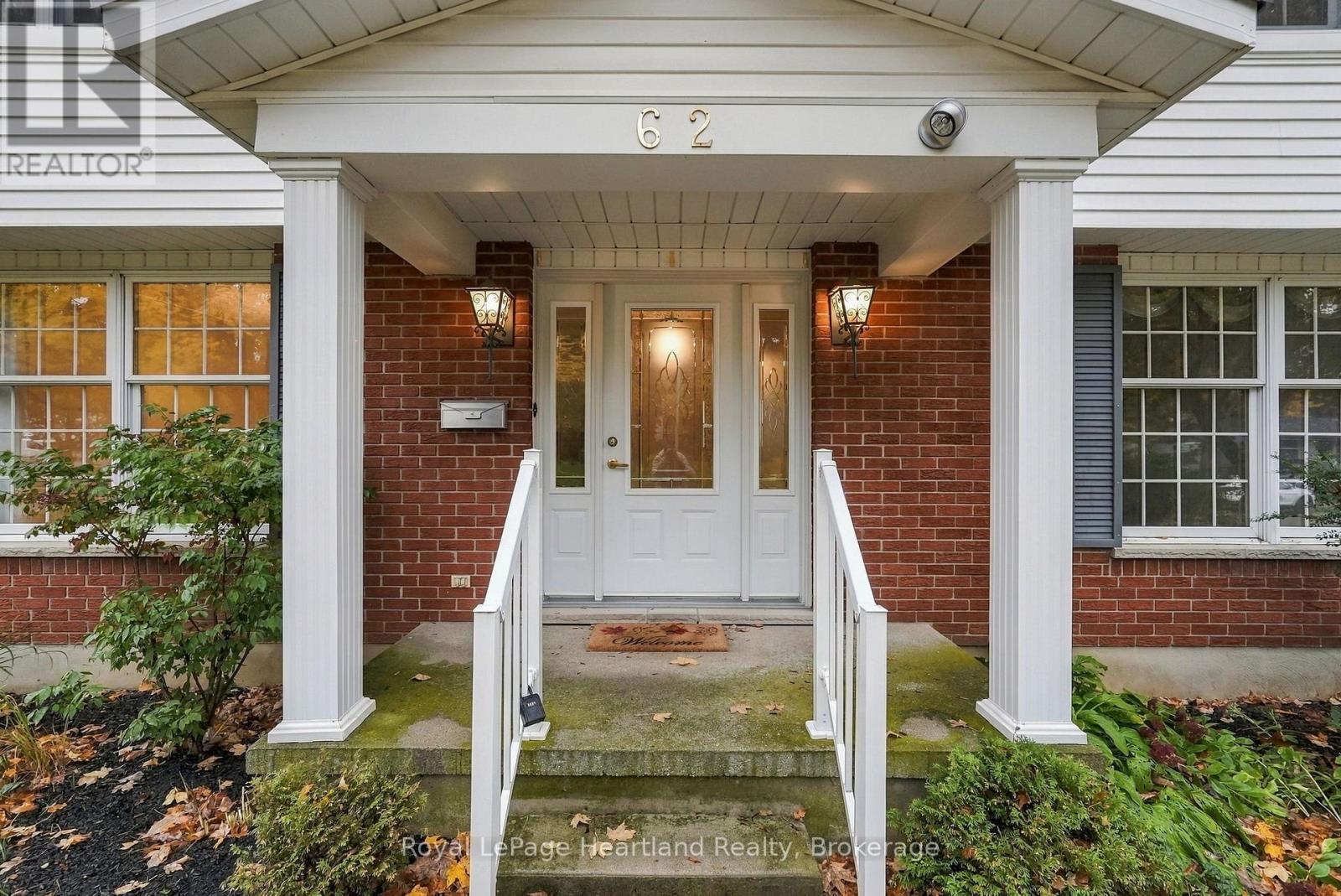 62 King Street N Property Photo 4